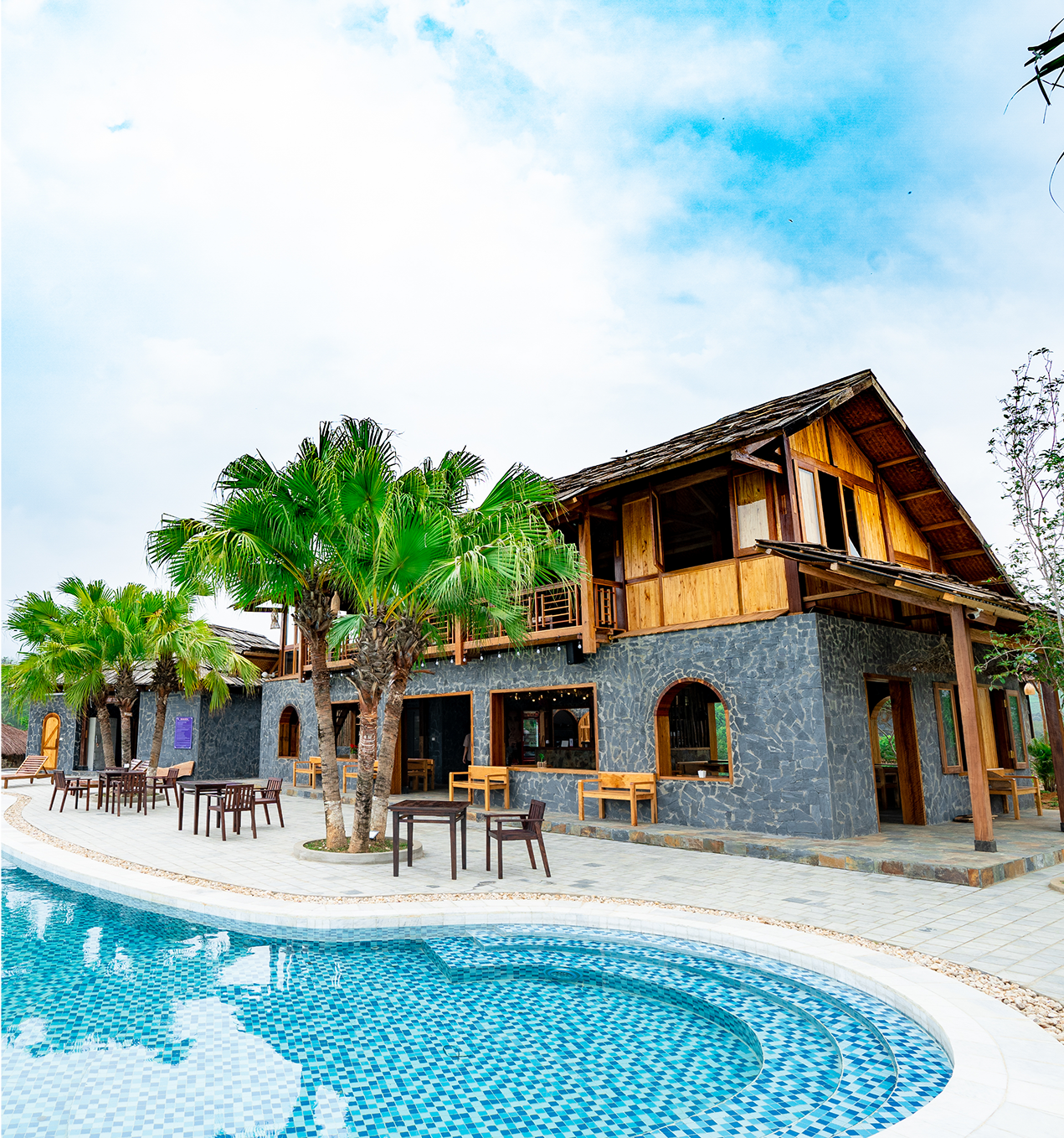 Kiến trúc tháng tư